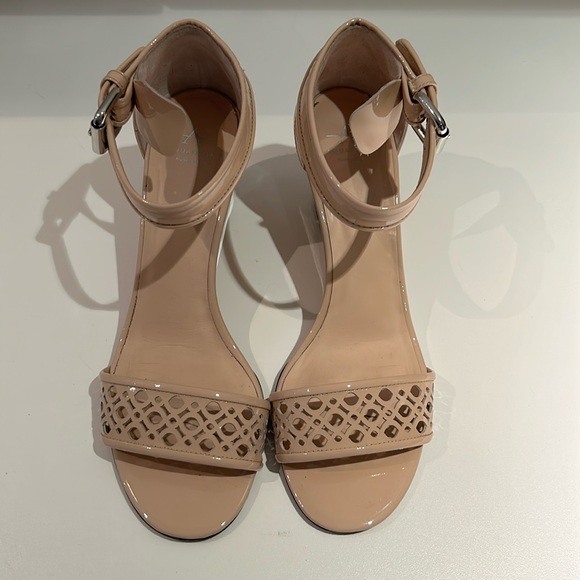 Nude Aquatalia wedge shoes. - Picture 1 of 6